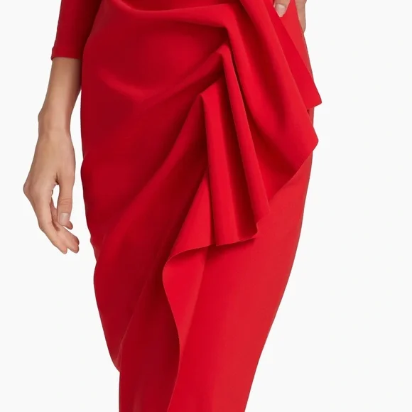 Elegant Red Evening Gown - Picture 5 of 8